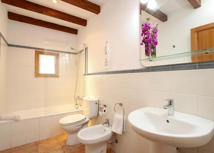 Holiday home Oliveres *