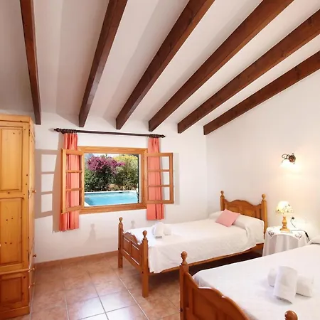 Ferienhaus Oliveres *